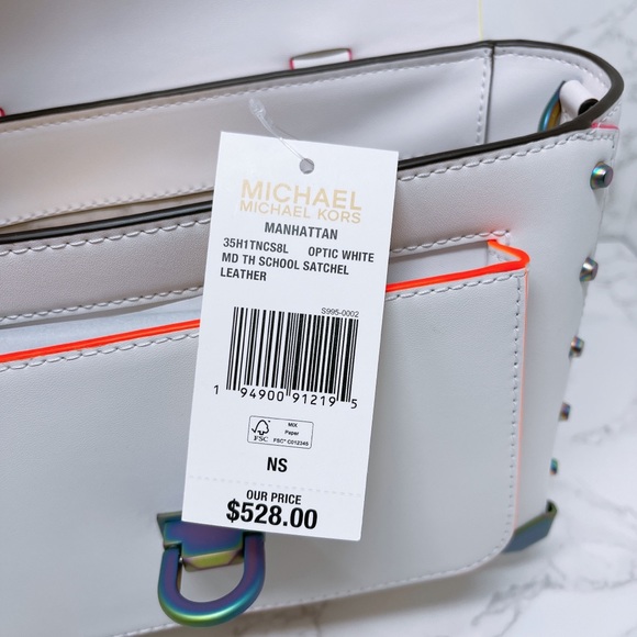 Michael Kors Manhattan Medium Satchel - Picture 10 of 13